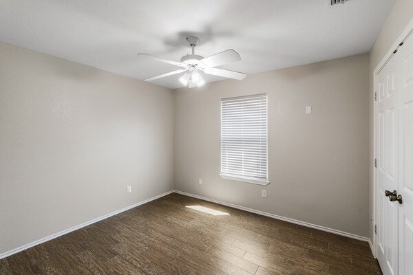 Building Photo - 15210 Main Royal Dr