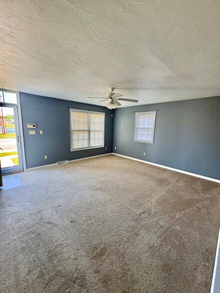 Building Photo - 626 Eichelberger St