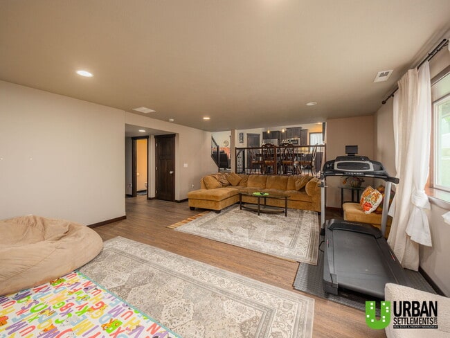 Building Photo - 13524 N Mayfair Ln