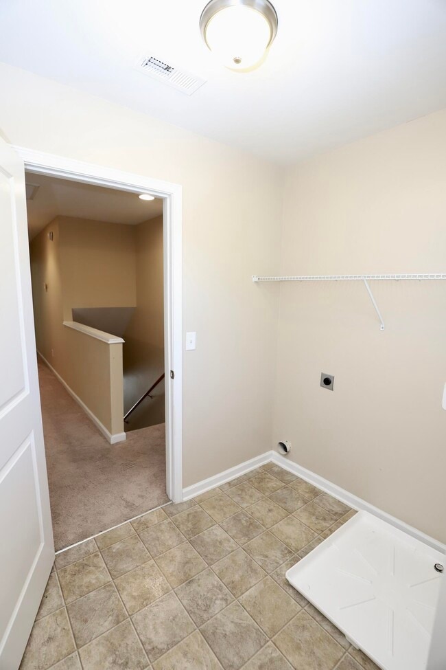 Building Photo - 1761 Nicholas Dr