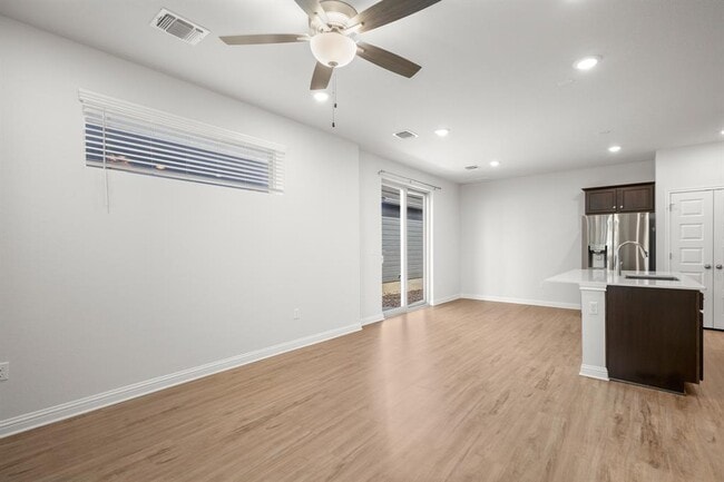 Building Photo - 8511 Leroi Dr