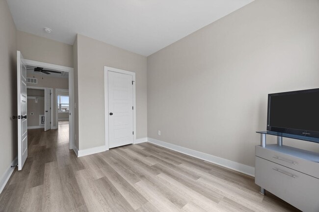 Building Photo - Stylish & Spacious Home in Prime Durham Location – Modern Living with Comfort & Convenience