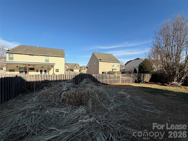 Building Photo - 203 Almora Loop