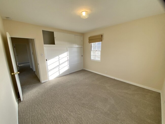 Building Photo - 4491 Coronado Ave