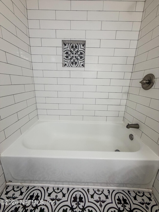 Building Photo - 1368 Rensselaer Ave