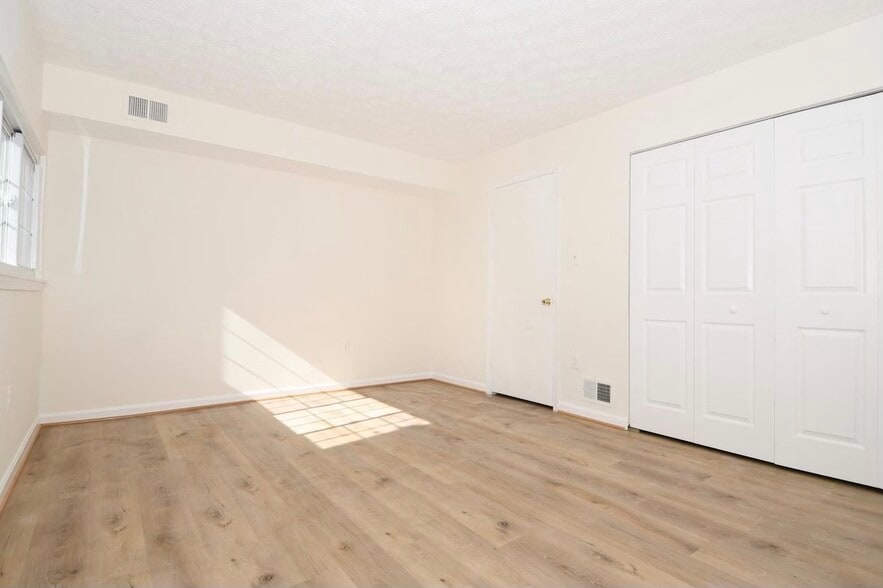 Building Photo - 13246 Bayberry Dr