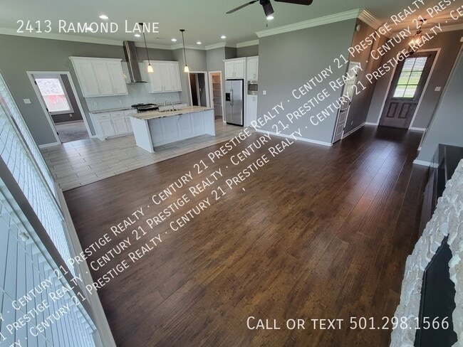Building Photo - 2413 Ramond Ln
