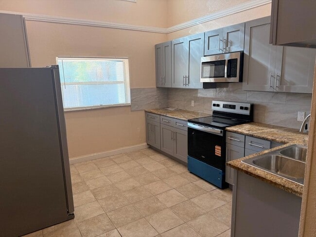 Building Photo - 1349 15th St S