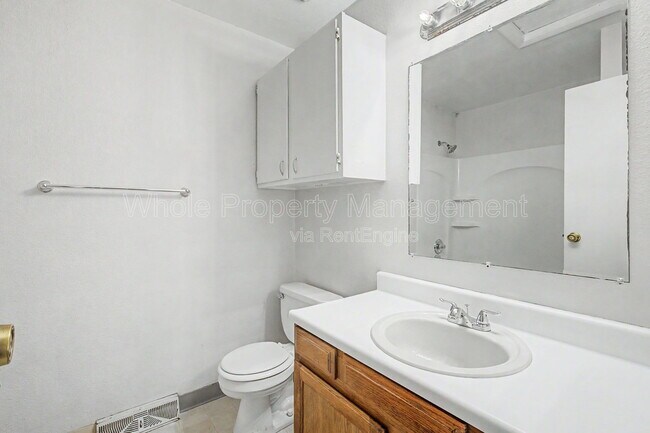 Building Photo - 8911 Field St