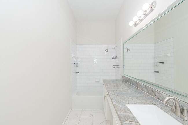 Building Photo - 4319 Dow Way