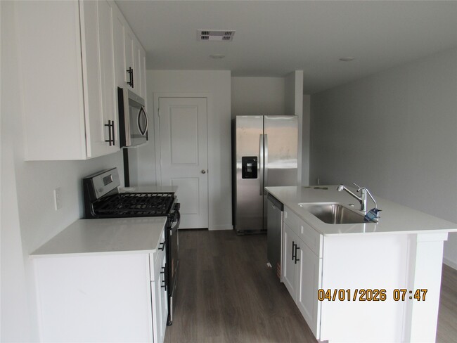 Building Photo - 18803 Sunset Dr