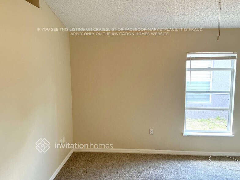 Building Photo - 10720 Opus Dr