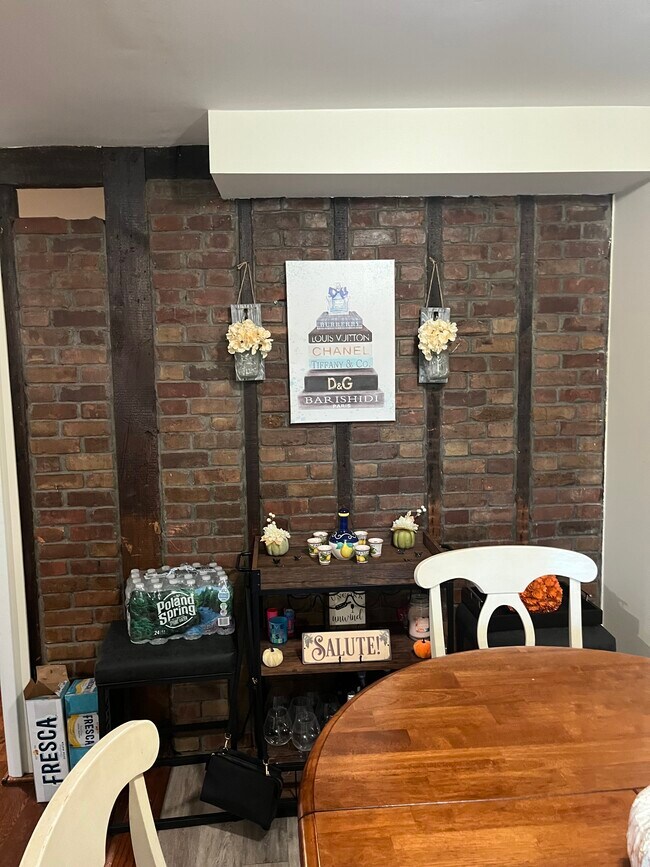 Building Photo - 85 N Highland Ave