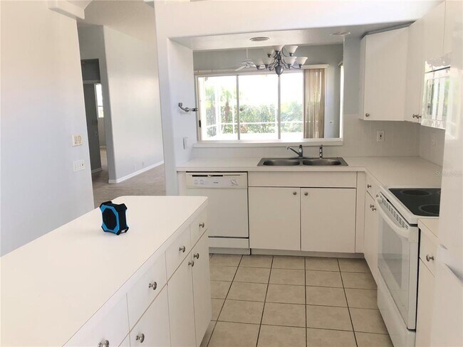 Building Photo - 6759 Hickory Hammock Cir