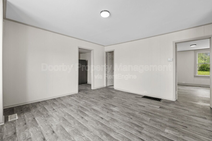 Building Photo - 1601 Arlington Ave