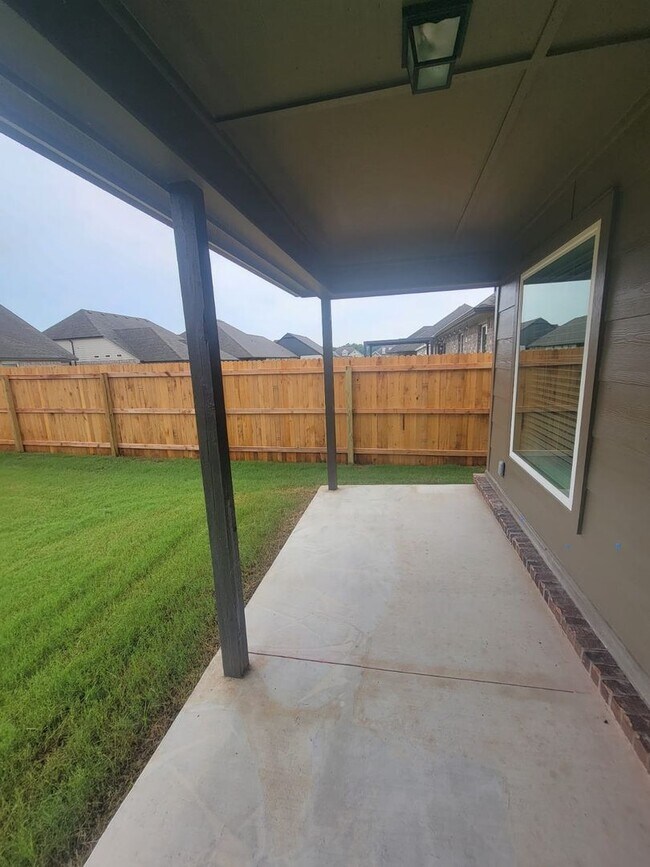 Building Photo - Brand new 4 Bed 2 Bath Simmons Home! Be th...