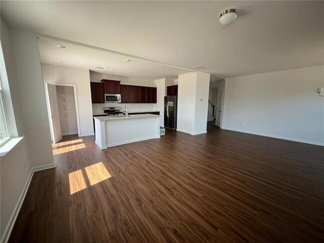 Building Photo - 140 Windover Wy