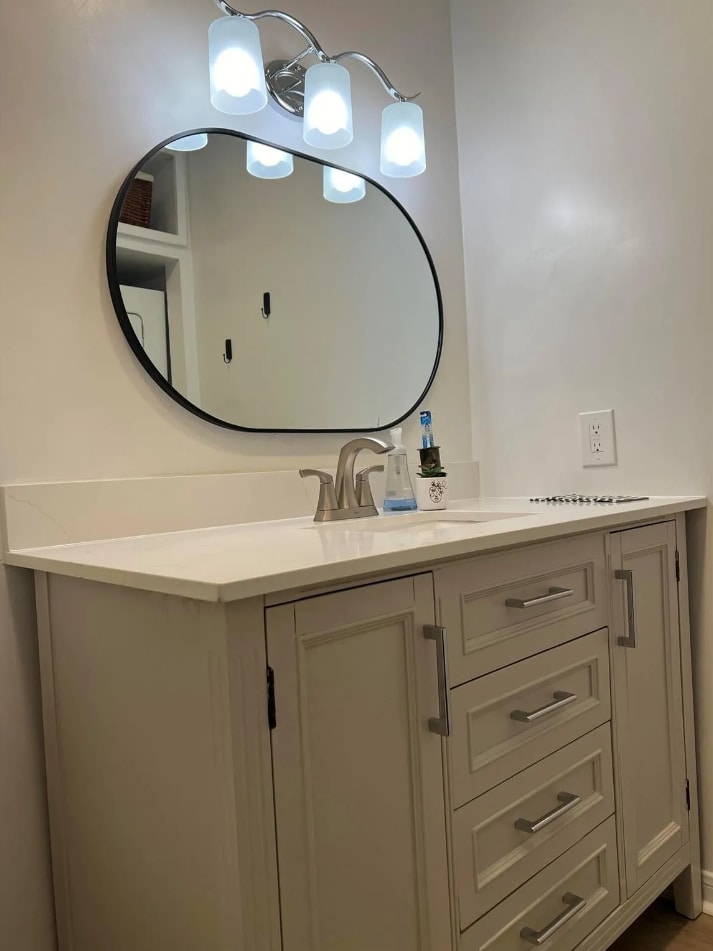 Building Photo - 18333 Roehampton Dr