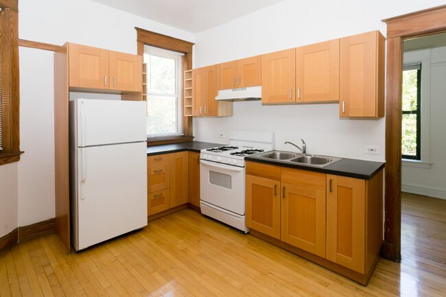 Kitchen - 5700 S. Blackstone Avenue