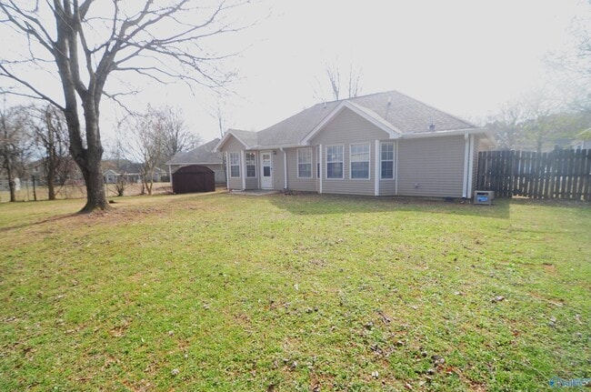 Building Photo - 104 Postwood Ct