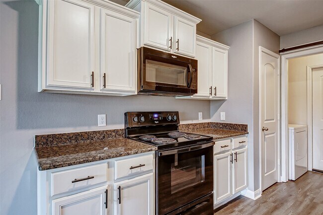Building Photo - 22522 Threefold Ridge Dr