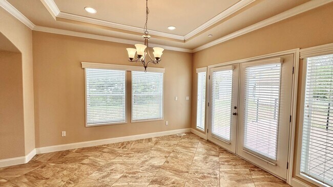 Building Photo - Stunning Single-Story with Spacious Deck, Panoramic Views, on Gated/Fenced Property!