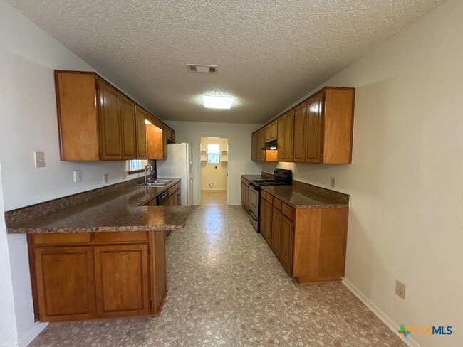 Building Photo - 3422 Chisholm Trail