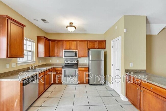 Building Photo - 126 Tuscany Ct