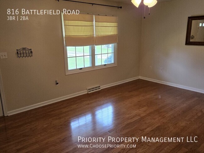 Building Photo - 3BR 2BA Single Family Home, Ft Defiance