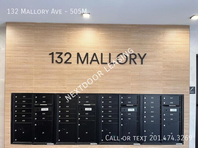 Building Photo - 132 Mallory Ave