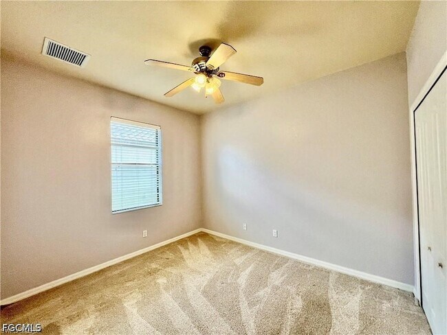 Building Photo - 12074 Country Day Cir