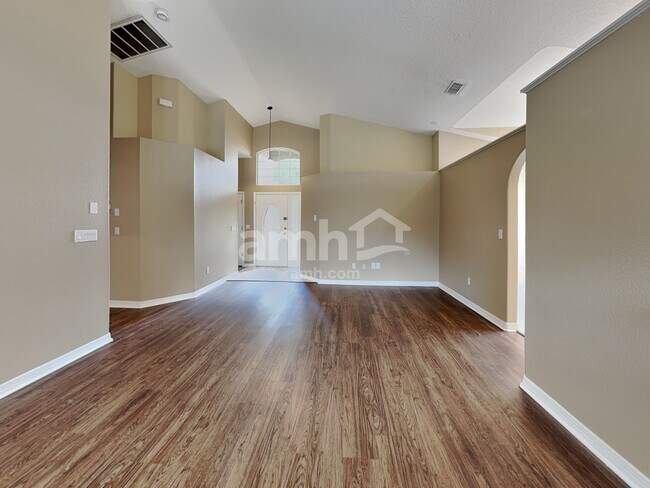 Building Photo - 1591 Crawford Dr