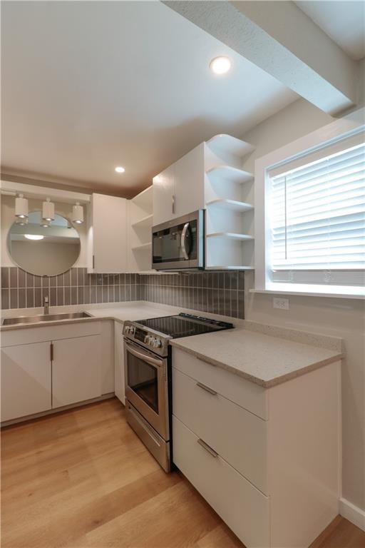 Building Photo - 811 N Pleasant St