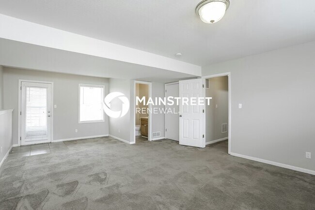 Building Photo - 3 Bedroom Pet-Friendly Home in Leavenworth, KS with Main Street Renewal