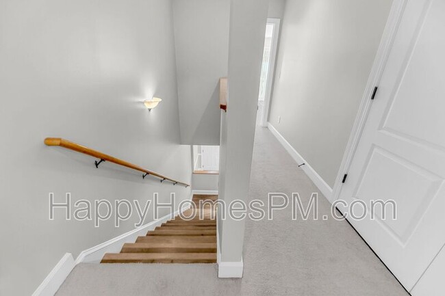 Building Photo - 2932 Sugarberry Ln