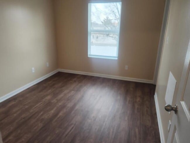 Building Photo - 1204 Topp Creek Dr