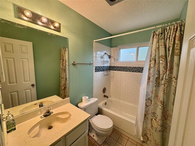 Building Photo - 8803 Palace Pkwy