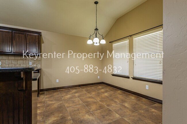 Building Photo - 2405 SW 138th St