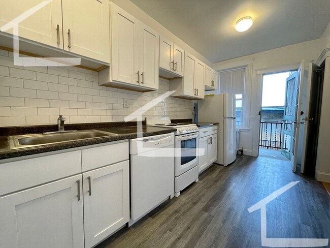 Building Photo - No Brokers Fee, No Security Deposit, Heat, Hot Water Included, Laundry on a Site