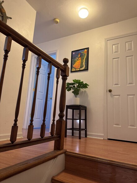 Building Photo - 2420 Ridge Rd