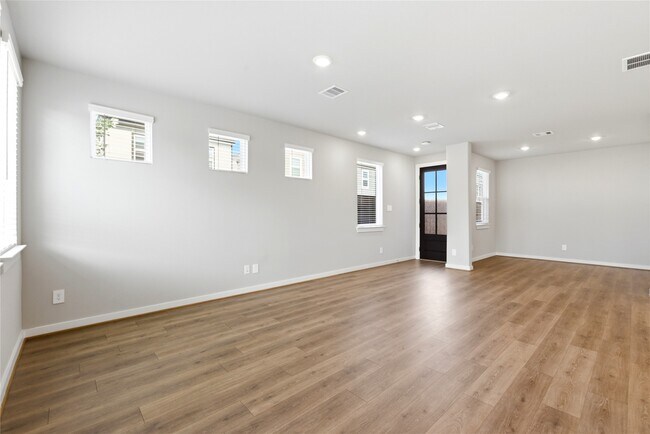 Building Photo - 10010 Rustic Charm St