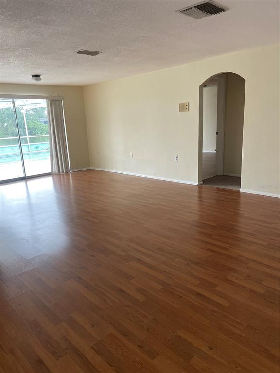 Building Photo - 7403 Populus Dr