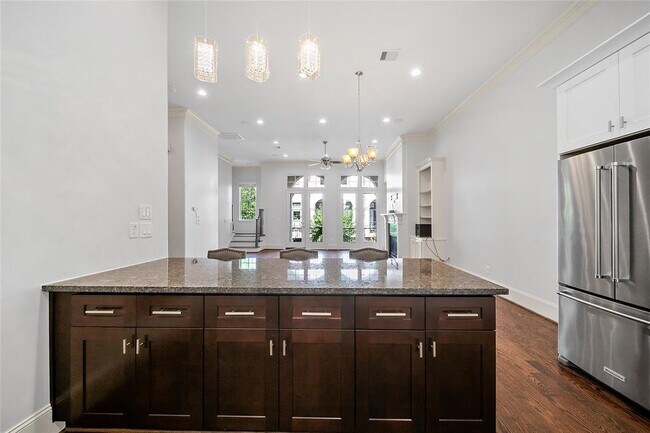 Building Photo - 3921 Gramercy St