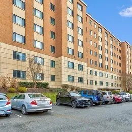 Building Photo - 1200 S Arlington Ridge Rd