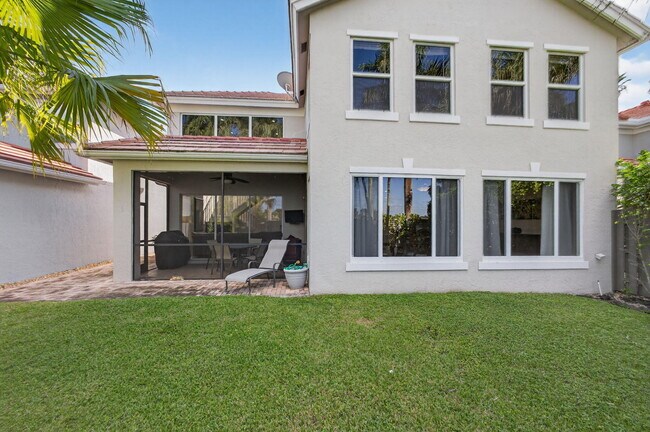 Building Photo - 8400 Heritage Club Dr