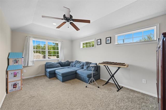 Building Photo - 2208 Cheshire Dr