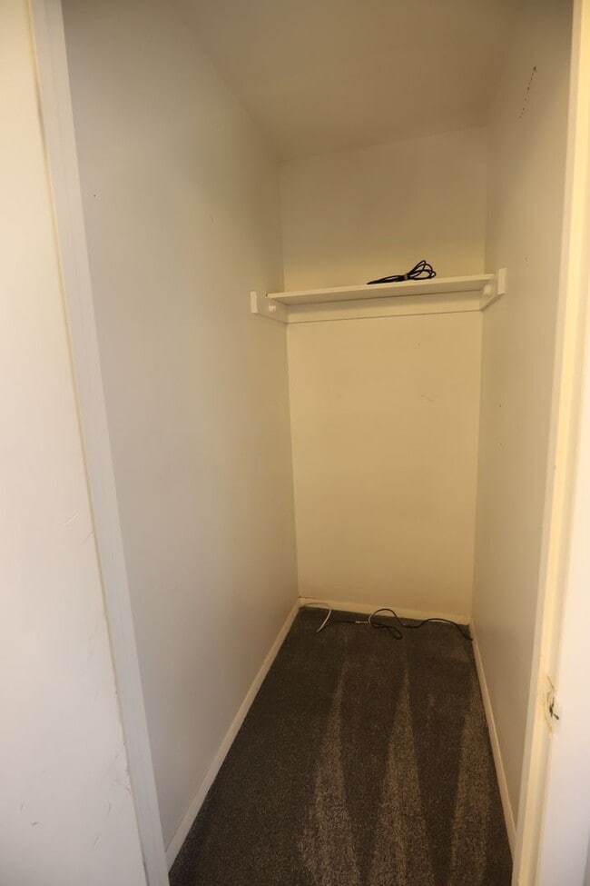 Building Photo - 257 Canby St