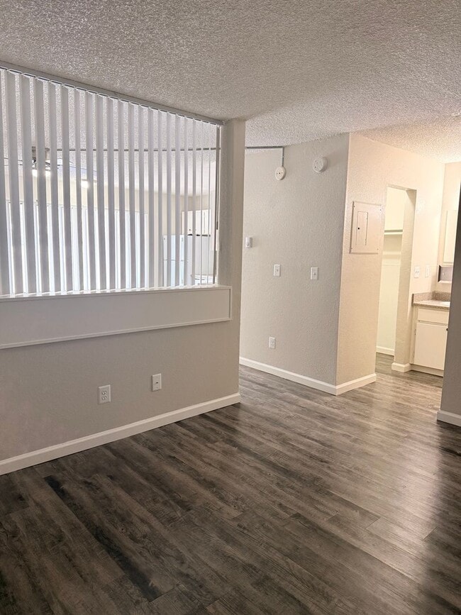 Building Photo - 4480 E Pikes Peak Ave