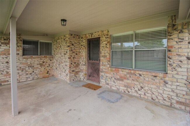 Building Photo - 4507 Ponca St