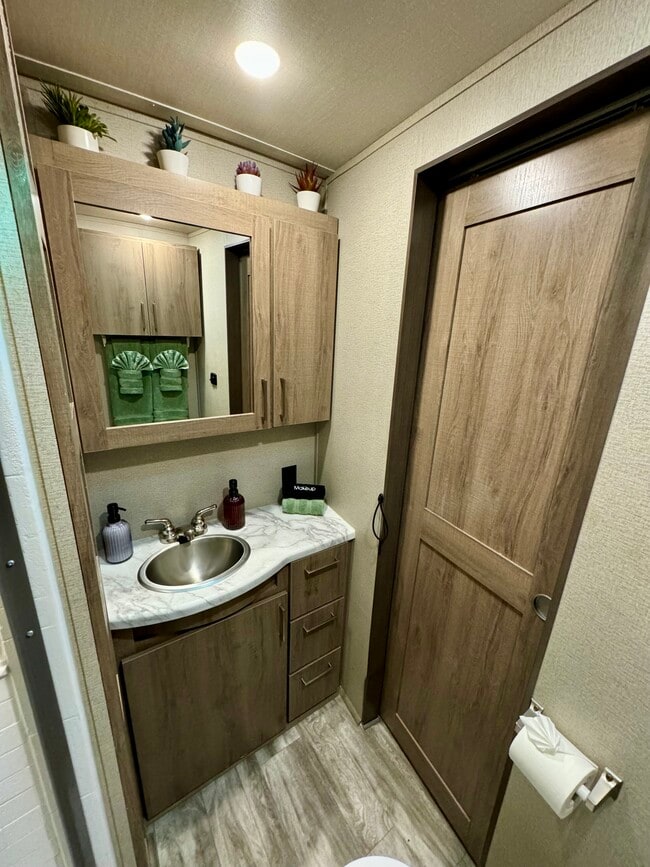 Building Photo - Desert Sky RV